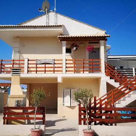 Apartment Alexis Armeno Маратіас Екстер'єр фото