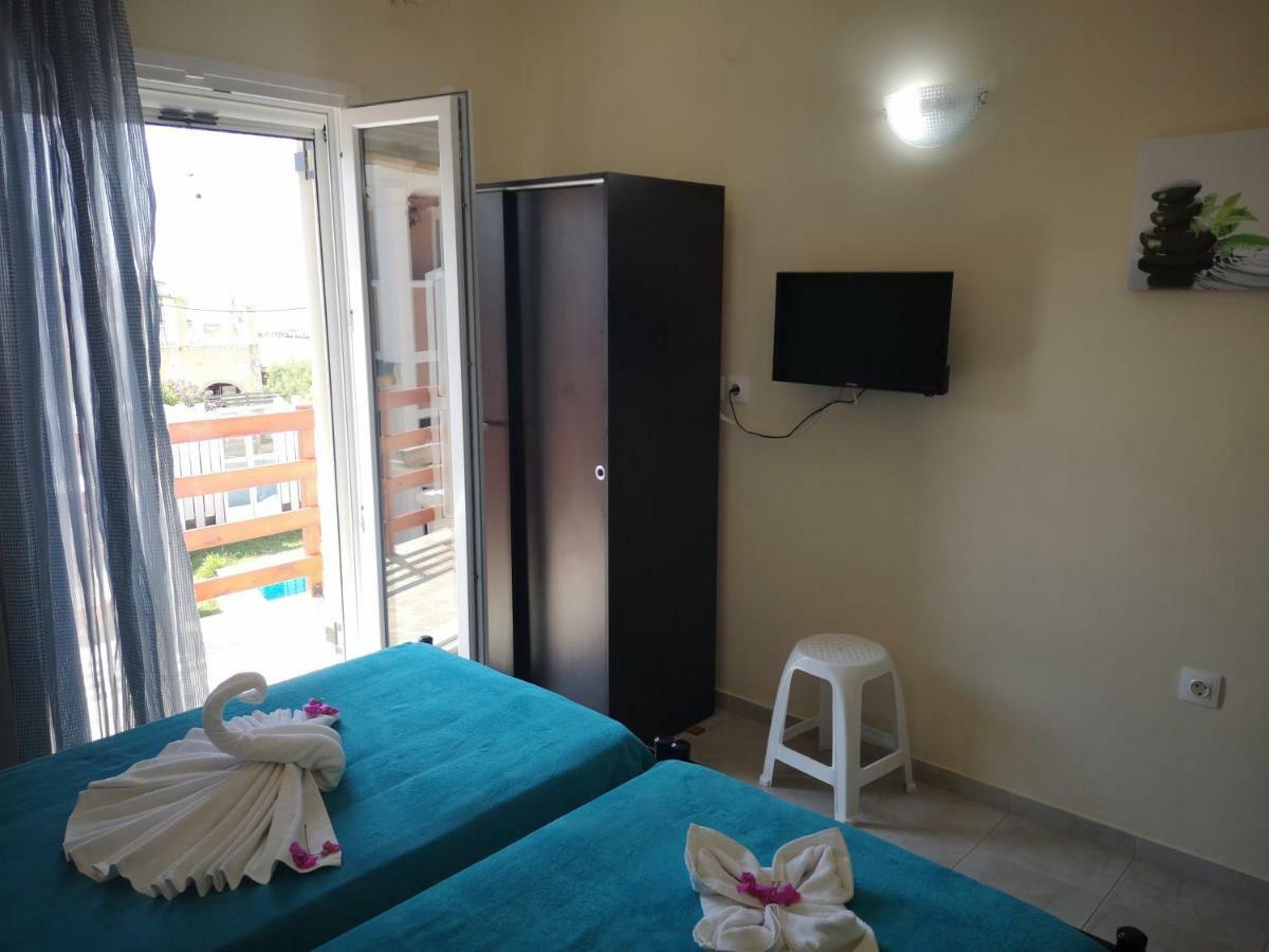 Apartment Alexis Armeno Маратіас Екстер'єр фото