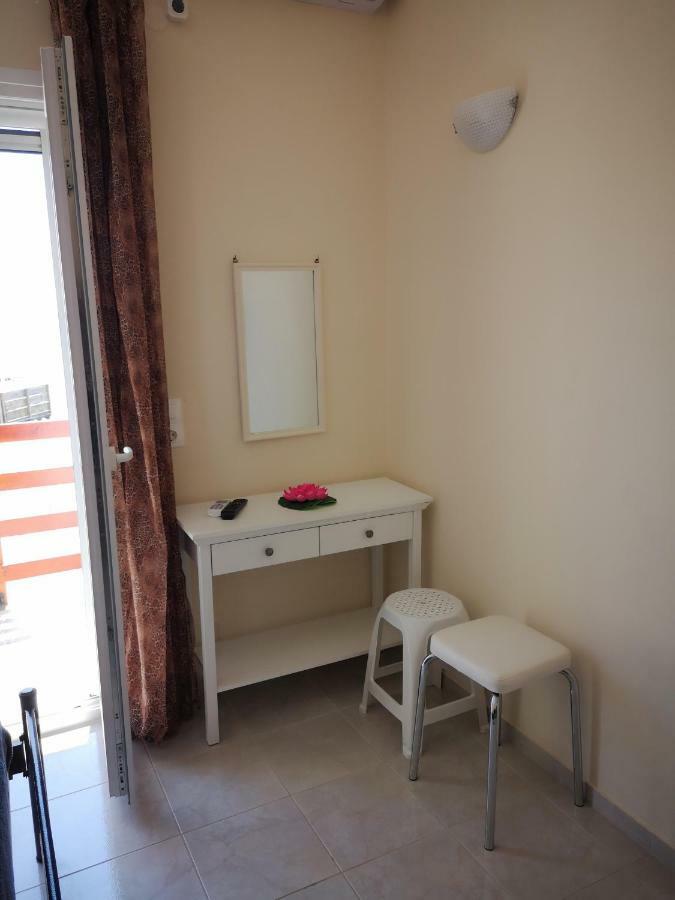 Apartment Alexis Armeno Маратіас Екстер'єр фото